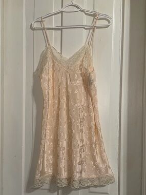 Vintage chance encounters size large Lace-Trim Satin Chemise Slip - Cream sexy